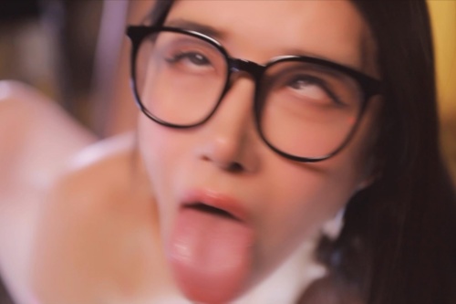夜深人静，Lady Gaga的婴儿伴奏，声音中的疗愈之旅
